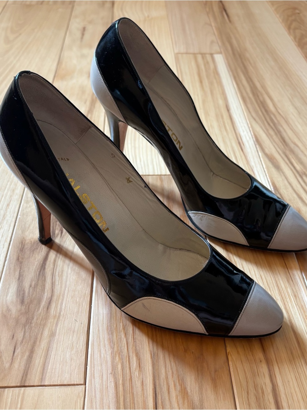 Vintage Halston Black Patent Leather Cap Toe Colorblock Heels Made in Italy